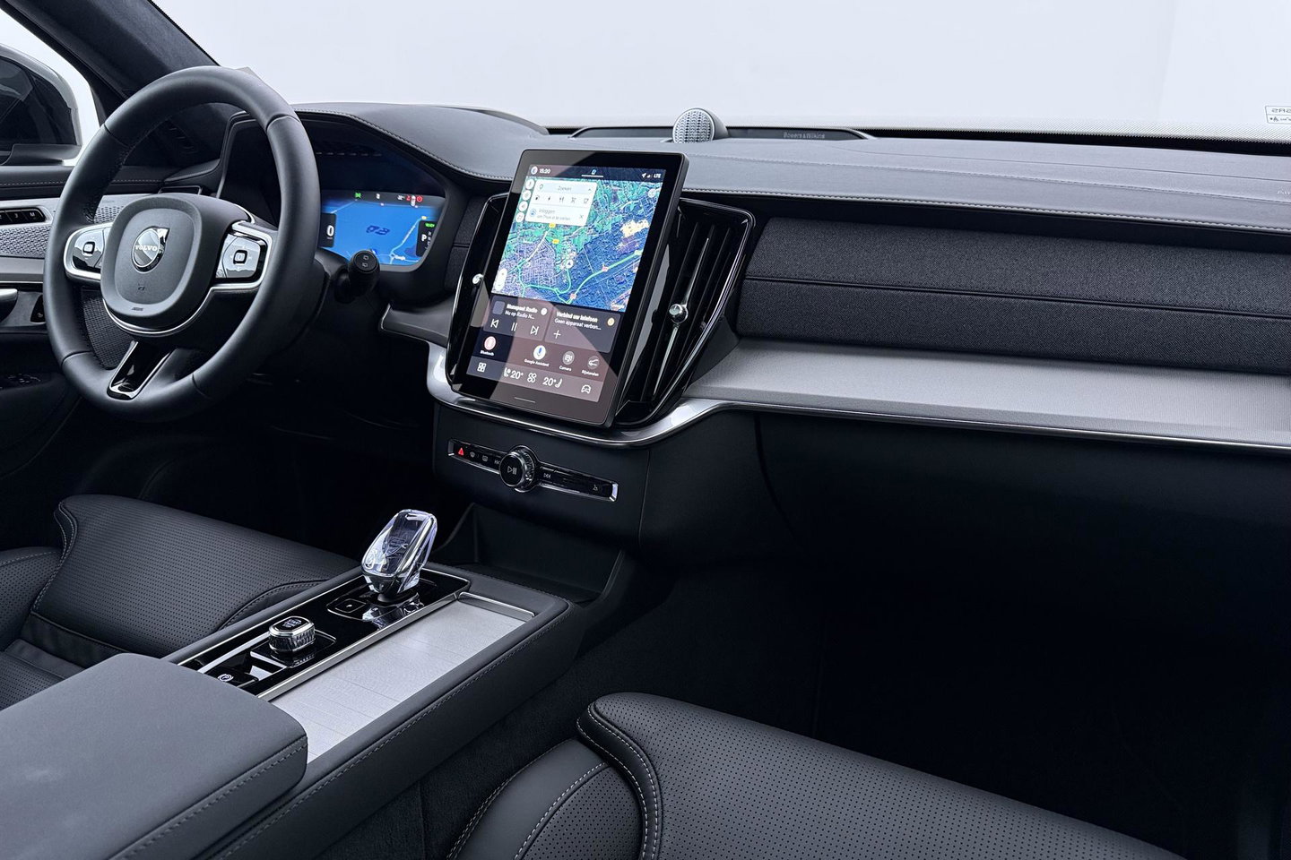 Volvo XC90 T8 Plug-in hybrid Ultra Black Edition | ACC | Luchtvering | Bowers&Wilkins | Massage+Ventilatie | Head-Up | 360° Camera