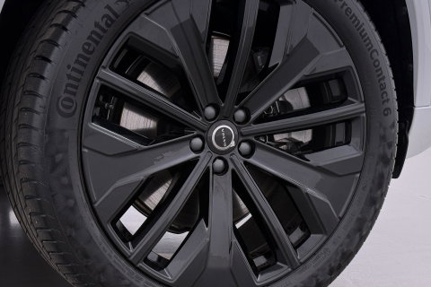 Volvo XC90 T8 Plug-in hybrid Ultra Black Edition | ACC | Luchtvering | Bowers&Wilkins | Massage+Ventilatie | Head-Up | 360° Camera