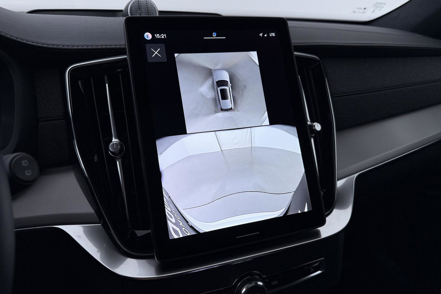 Volvo XC90 T8 Plug-in hybrid Ultra Black Edition | ACC | Luchtvering | Bowers&Wilkins | Massage+Ventilatie | Head-Up | 360° Camera