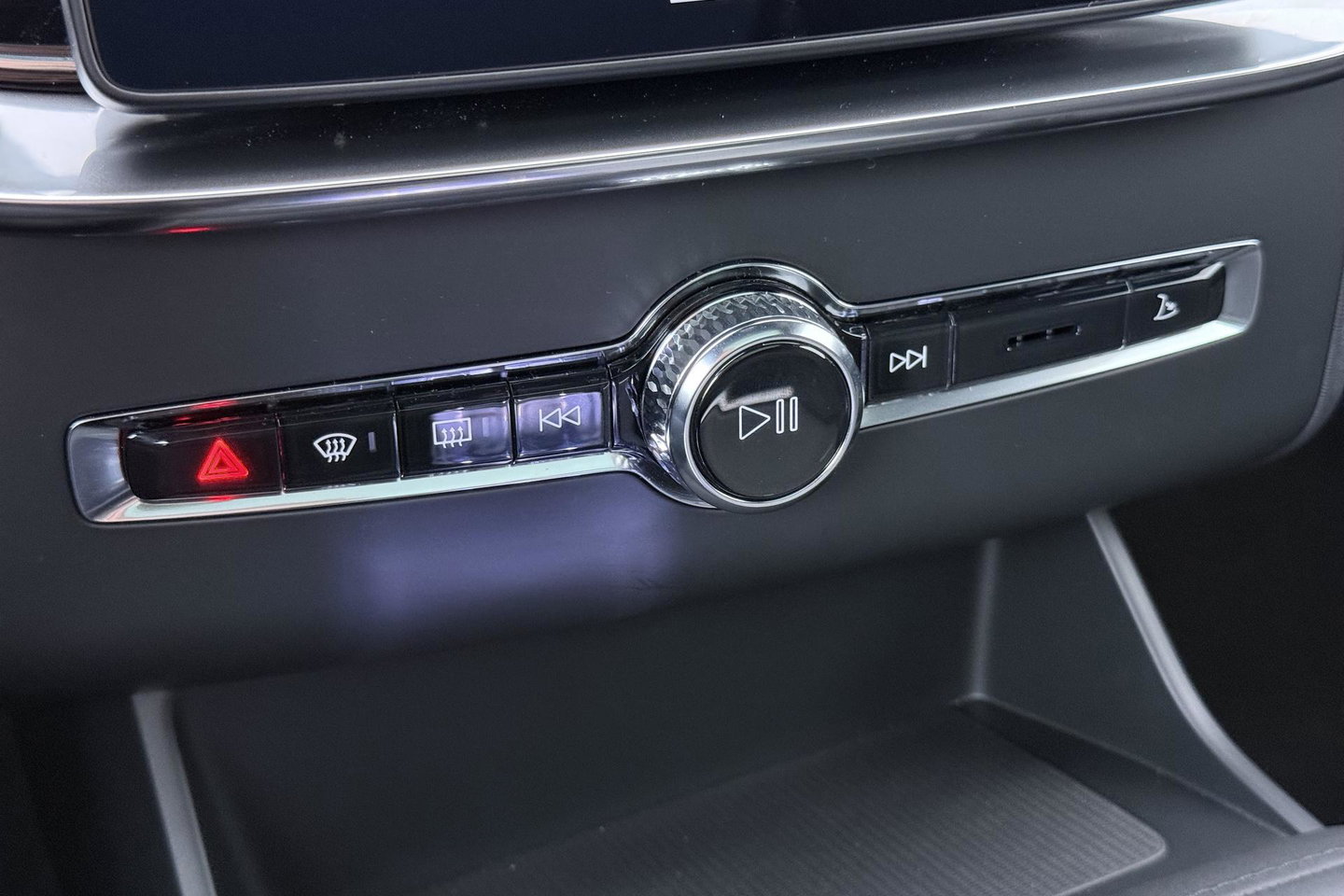 Volvo XC90 T8 Plug-in hybrid Ultra Black Edition | ACC | Luchtvering | Bowers&Wilkins | Massage+Ventilatie | Head-Up | 360° Camera