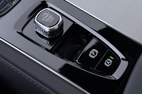 Volvo XC90 T8 Plug-in hybrid Ultra Black Edition | ACC | Luchtvering | Bowers&Wilkins | Massage+Ventilatie | Head-Up | 360° Camera