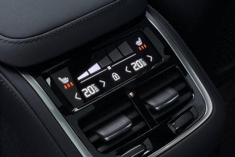 Volvo XC90 T8 Plug-in hybrid Ultra Black Edition | ACC | Luchtvering | Bowers&Wilkins | Massage+Ventilatie | Head-Up | 360° Camera