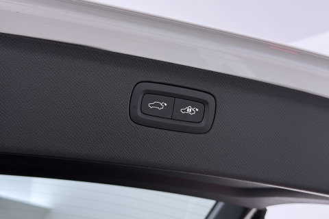 Volvo XC90 T8 Plug-in hybrid Ultra Black Edition | ACC | Luchtvering | Bowers&Wilkins | Massage+Ventilatie | Head-Up | 360° Camera