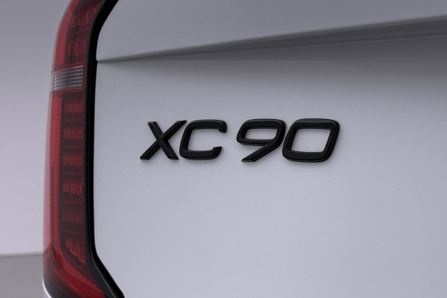 Volvo XC90 T8 Plug-in hybrid Ultra Black Edition | ACC | Luchtvering | Bowers&Wilkins | Massage+Ventilatie | Head-Up | 360° Camera