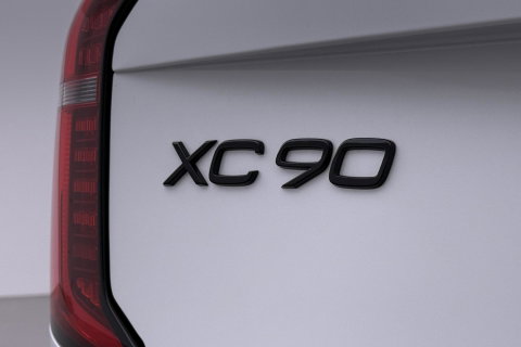 Volvo XC90 T8 Plug-in hybrid Ultra Black Edition | ACC | Luchtvering | Bowers&Wilkins | Massage+Ventilatie | Head-Up | 360° Camera