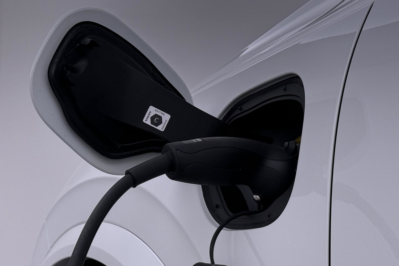 Volvo XC90 T8 Plug-in hybrid Ultra Black Edition | ACC | Luchtvering | Bowers&Wilkins | Massage+Ventilatie | Head-Up | 360° Camera