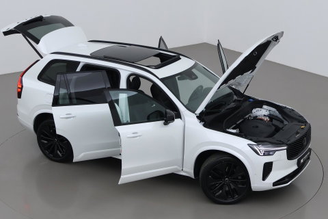 Volvo XC90 T8 Plug-in hybrid Ultra Black Edition | ACC | Luchtvering | Bowers&Wilkins | Massage+Ventilatie | Head-Up | 360° Camera