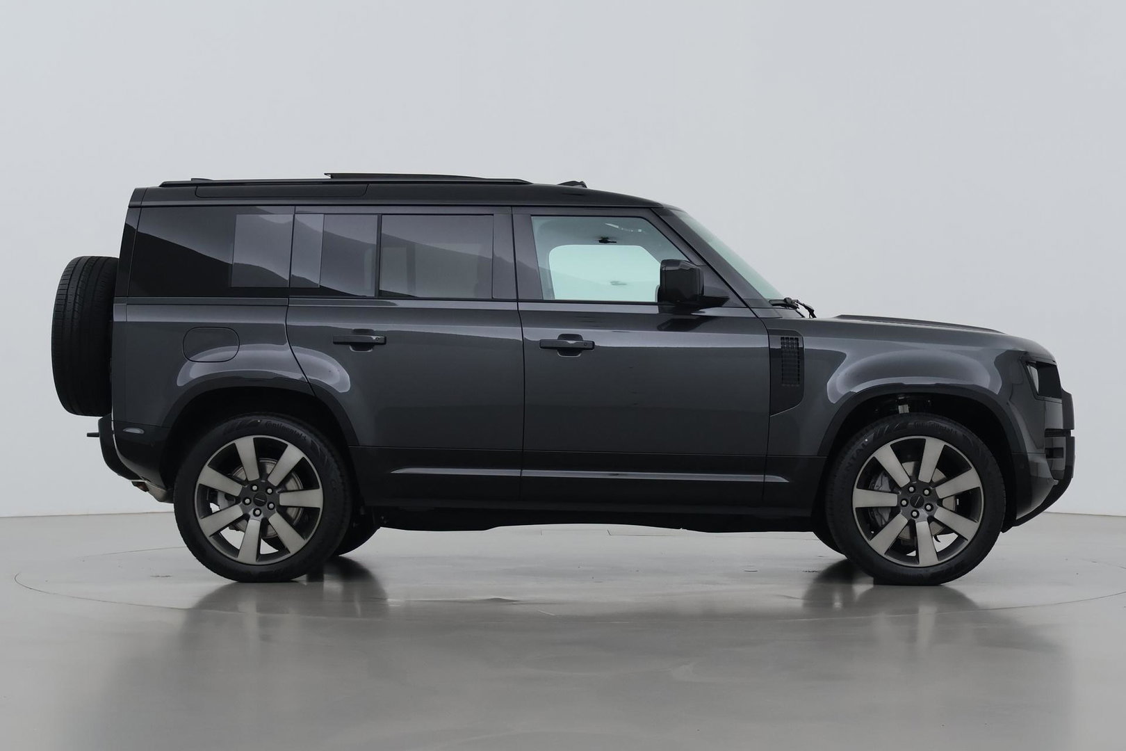Land Rover Defender P300e 110 X-Dynamic SE | FACELIFT | ACC | Panoramadak | 22 Inch | ClearSight | Stoel+Stuurverwarming | Trekhaak