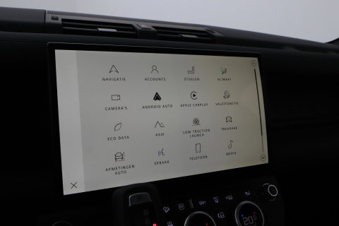 Land Rover Defender P300e 110 X-Dynamic SE | FACELIFT | ACC | Panoramadak | 22 Inch | ClearSight | Stoel+Stuurverwarming | Trekhaak