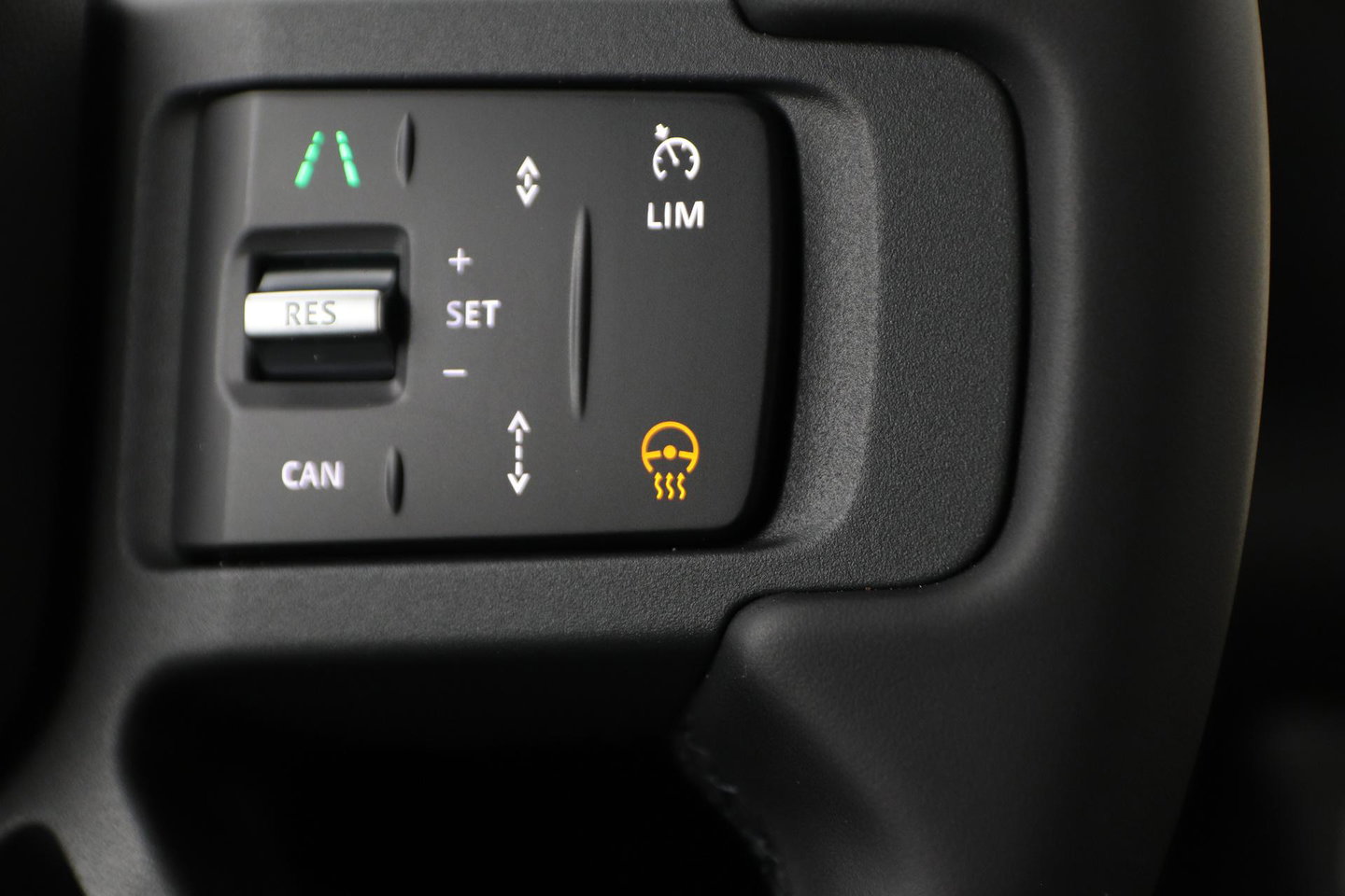 Land Rover Defender P300e 110 X-Dynamic SE | FACELIFT | ACC | Panoramadak | 22 Inch | ClearSight | Stoel+Stuurverwarming | Trekhaak