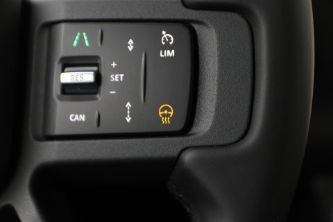 Land Rover Defender P300e 110 X-Dynamic SE | FACELIFT | ACC | Panoramadak | 22 Inch | ClearSight | Stoel+Stuurverwarming | Trekhaak