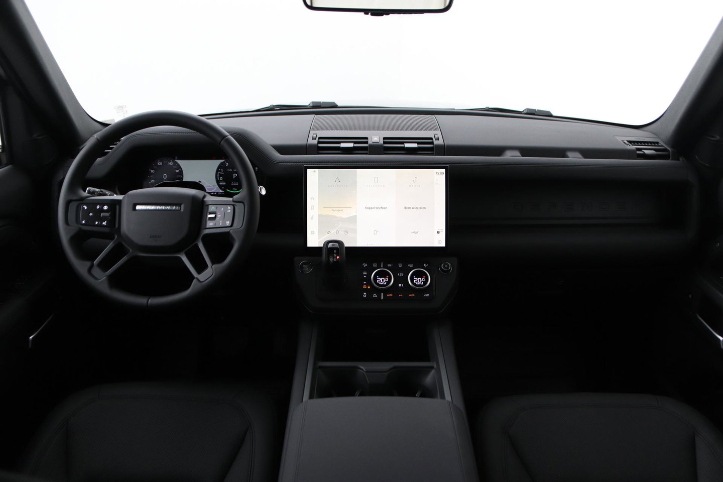 Land Rover Defender P300e 110 X-Dynamic SE | FACELIFT | ACC | Panoramadak | 22 Inch | ClearSight | Stoel+Stuurverwarming | Trekhaak