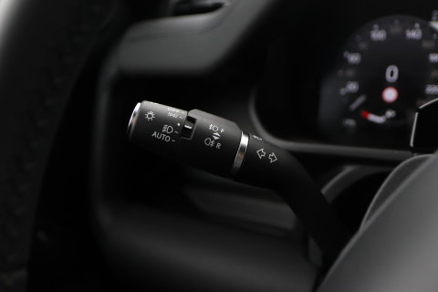 Land Rover Defender P300e 110 X-Dynamic SE | FACELIFT | ACC | Panoramadak | 22 Inch | ClearSight | Stoel+Stuurverwarming | Trekhaak