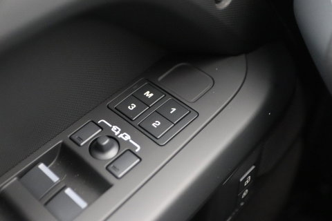 Land Rover Defender P300e 110 X-Dynamic SE | FACELIFT | ACC | Panoramadak | 22 Inch | ClearSight | Stoel+Stuurverwarming | Trekhaak