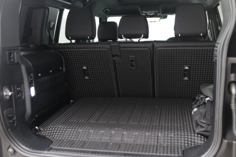 Land Rover Defender P300e 110 X-Dynamic SE | FACELIFT | ACC | Panoramadak | 22 Inch | ClearSight | Stoel+Stuurverwarming | Trekhaak