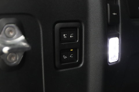 Land Rover Defender P300e 110 X-Dynamic SE | FACELIFT | ACC | Panoramadak | 22 Inch | ClearSight | Stoel+Stuurverwarming | Trekhaak