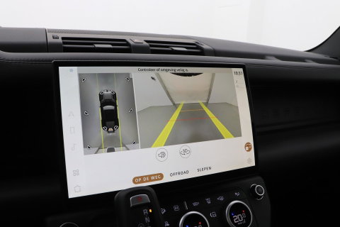Land Rover Defender 2.0 P300e 110 X-Dynamic HSE | FACELIFT | ClearSight | Meridian Surround | Koelbox | Luchtvering | Trekhaak