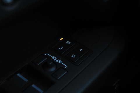 Land Rover Defender 2.0 P300e 110 X-Dynamic HSE | FACELIFT | ClearSight | Meridian Surround | Koelbox | Luchtvering | Trekhaak