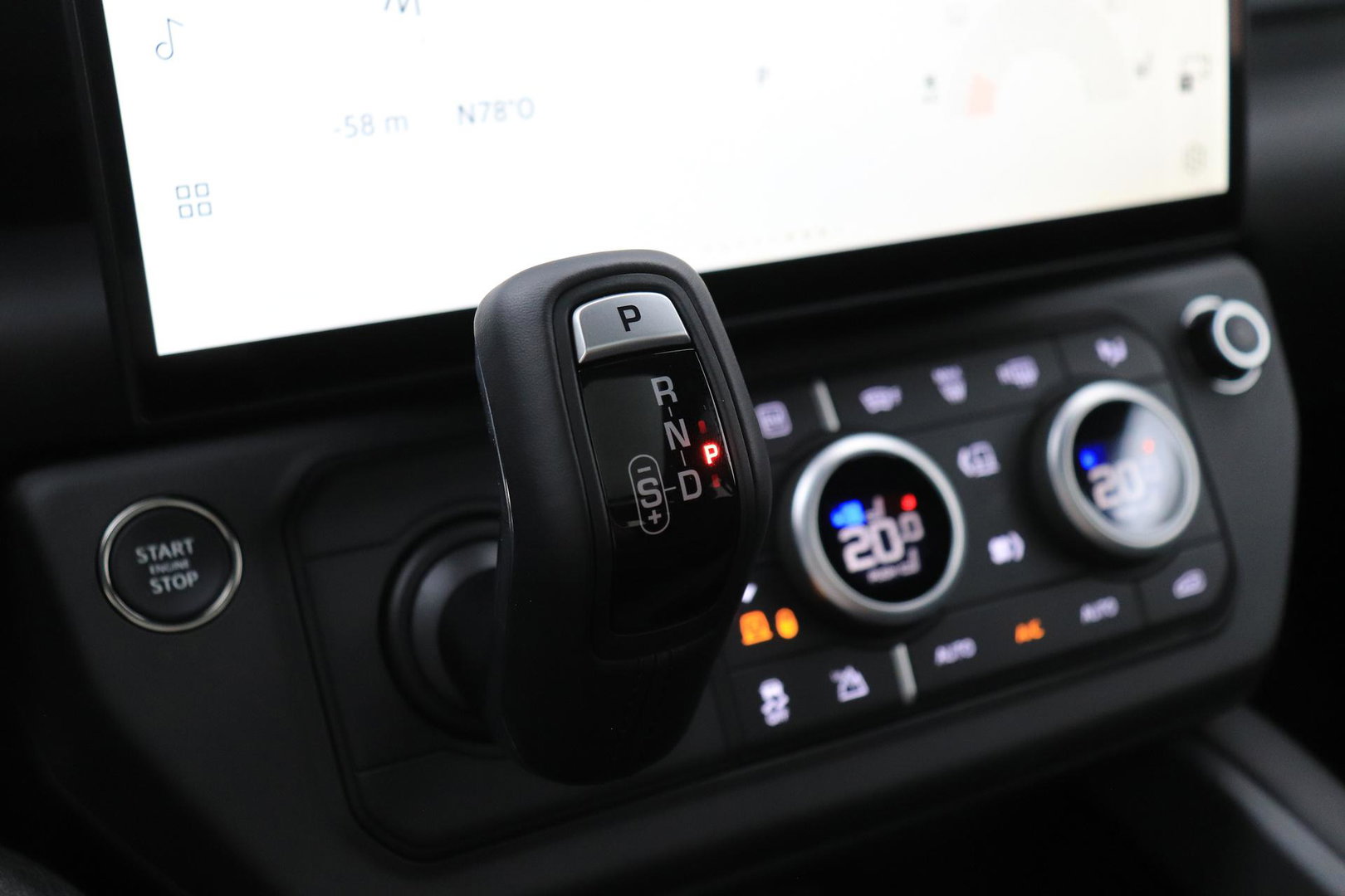 Land Rover Defender 2.0 P300e 110 X-Dynamic HSE | FACELIFT | ClearSight | Meridian Surround | Koelbox | Luchtvering | Trekhaak