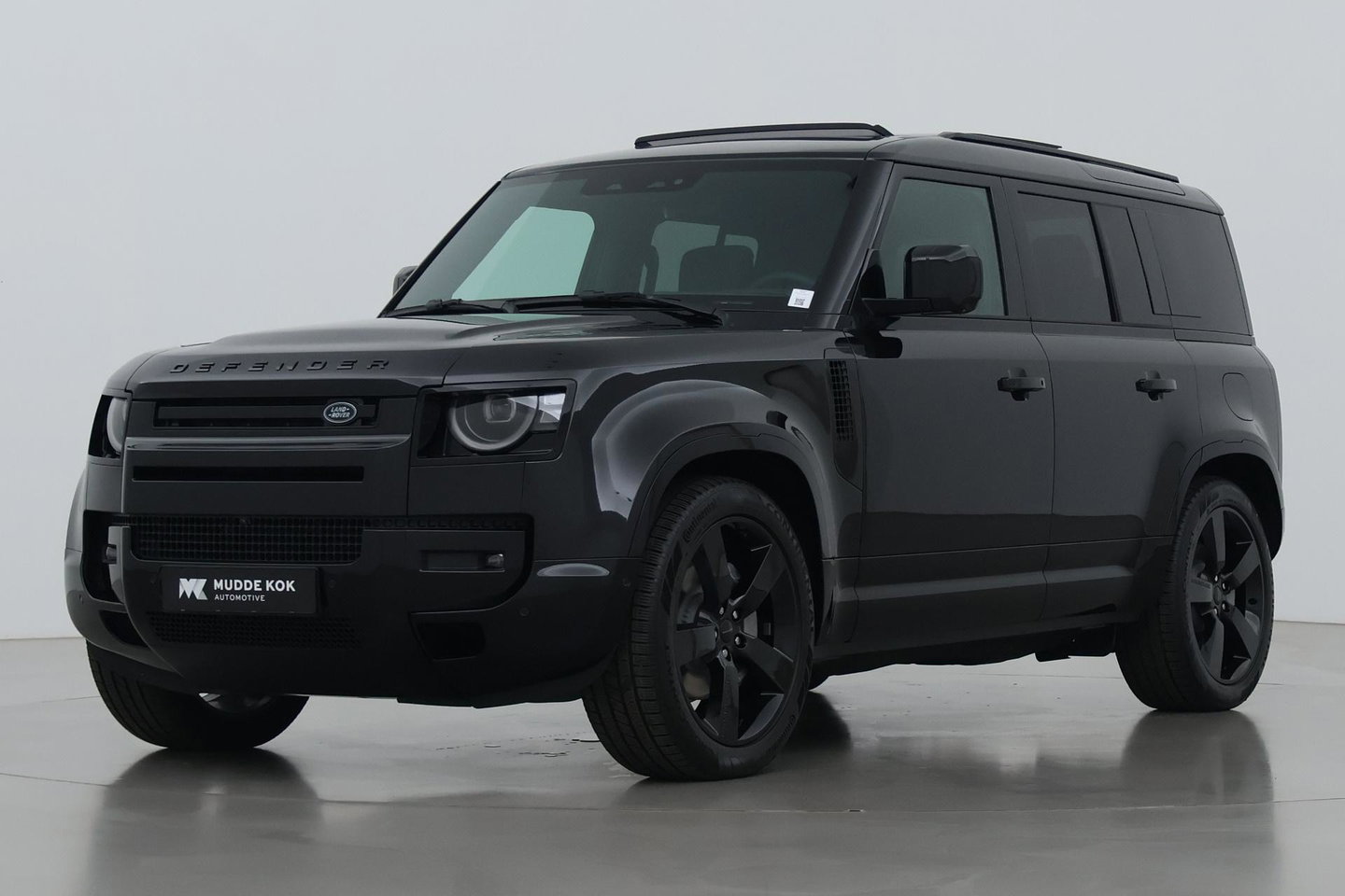 Land Rover Defender 2.0 P300e 110 X-Dynamic HSE | FACELIFT | ClearSight | Meridian Surround | Koelbox | Luchtvering | Trekhaak
