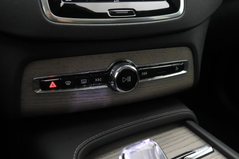 Volvo XC90 T8 Recharge AWD Ultimate Bright | ACC | Luchtvering | Panoramadak | Harman/Kardon | Massage | Head-Up | 21 inch