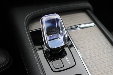 Volvo XC90 T8 Recharge AWD Ultimate Bright | ACC | Luchtvering | Panoramadak | Harman/Kardon | Massage | Head-Up | 21 inch