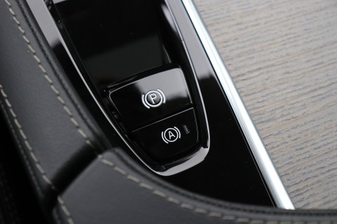 Volvo XC90 T8 Recharge AWD Ultimate Bright | ACC | Luchtvering | Panoramadak | Harman/Kardon | Massage | Head-Up | 21 inch