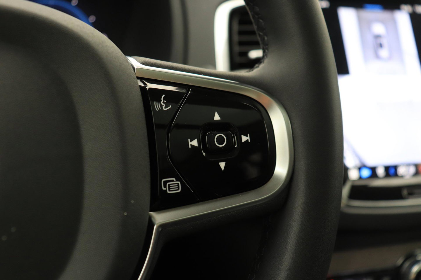 Volvo XC90 T8 Recharge AWD Ultimate Bright | ACC | Luchtvering | Panoramadak | Harman/Kardon | Massage | Head-Up | 21 inch