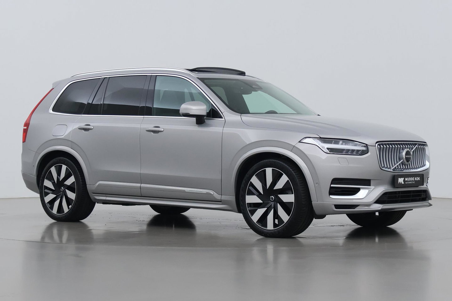 Volvo XC90 T8 Recharge AWD Ultimate Bright | ACC | Luchtvering | Panoramadak | Harman/Kardon | Massage | Head-Up | 21 inch