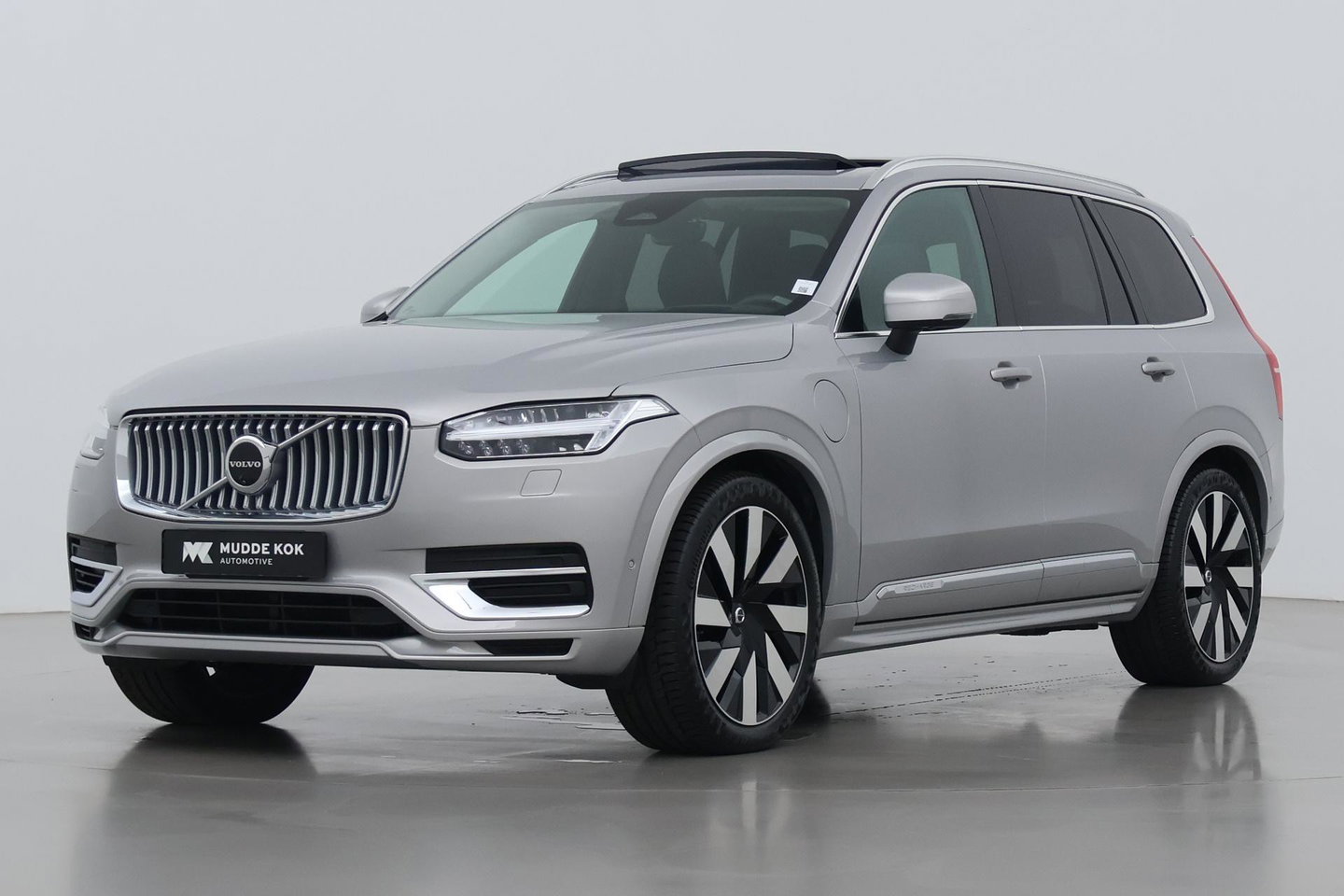Volvo XC90 T8 Recharge AWD Ultimate Bright | ACC | Luchtvering | Panoramadak | Harman/Kardon | Massage | Head-Up | 21 inch
