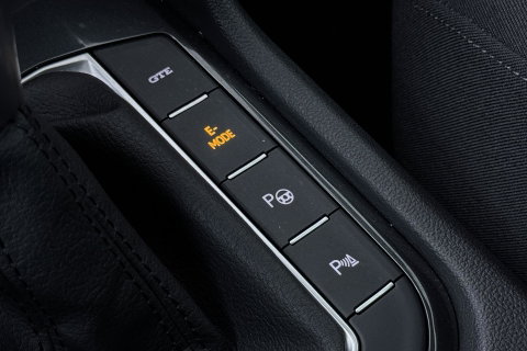 Volkswagen Tiguan 1.4 TSI eHybrid Business+ | Getint Glas | Camera | ACC | PDC V+A