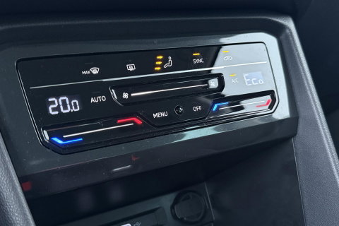 Volkswagen Tiguan 1.4 TSI eHybrid Business+ | Getint Glas | Camera | ACC | PDC V+A