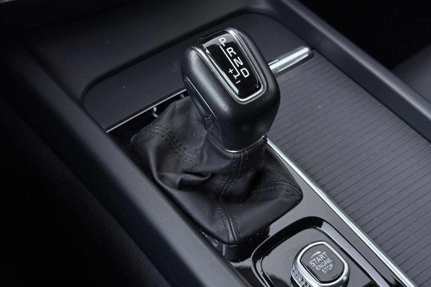 Volvo V60 T4 Momentum Pro | Polestar Optimalisatie | Stoel+Stuurverwarming | Camera | Leder | 19 Inch