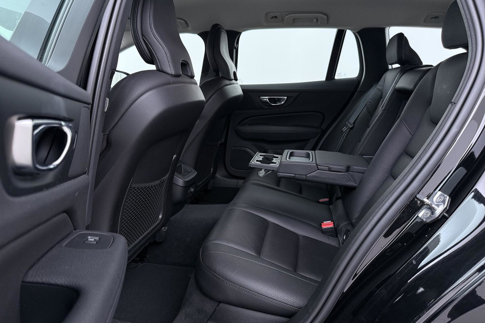 Volvo V60 T4 Momentum Pro | Polestar Optimalisatie | Stoel+Stuurverwarming | Camera | Leder | 19 Inch