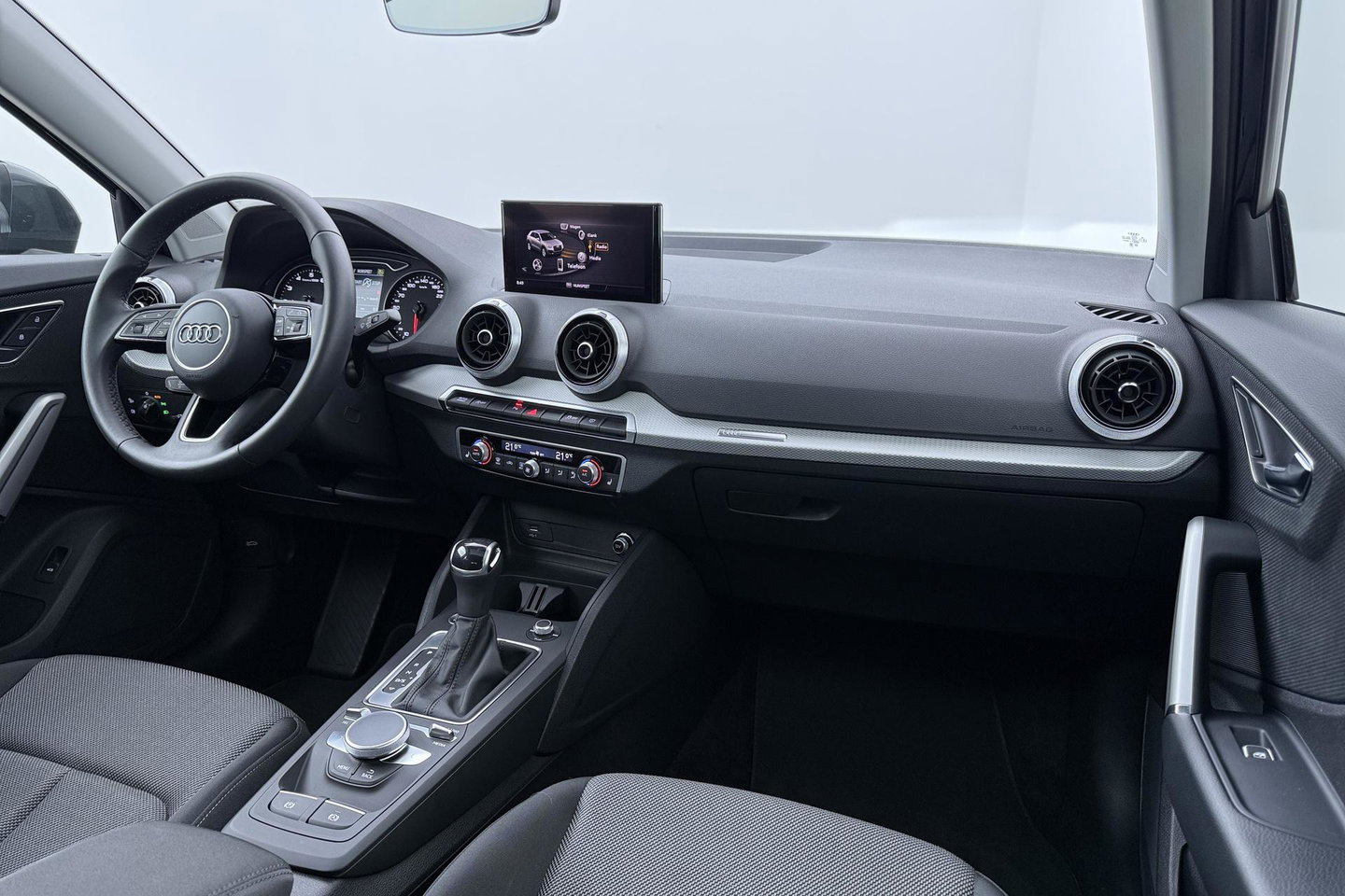 Audi Q2 35 TFSI Edition one | NAP | Panoramadak | ACC | Camera | Automaat | Stoelverwarming | DAB