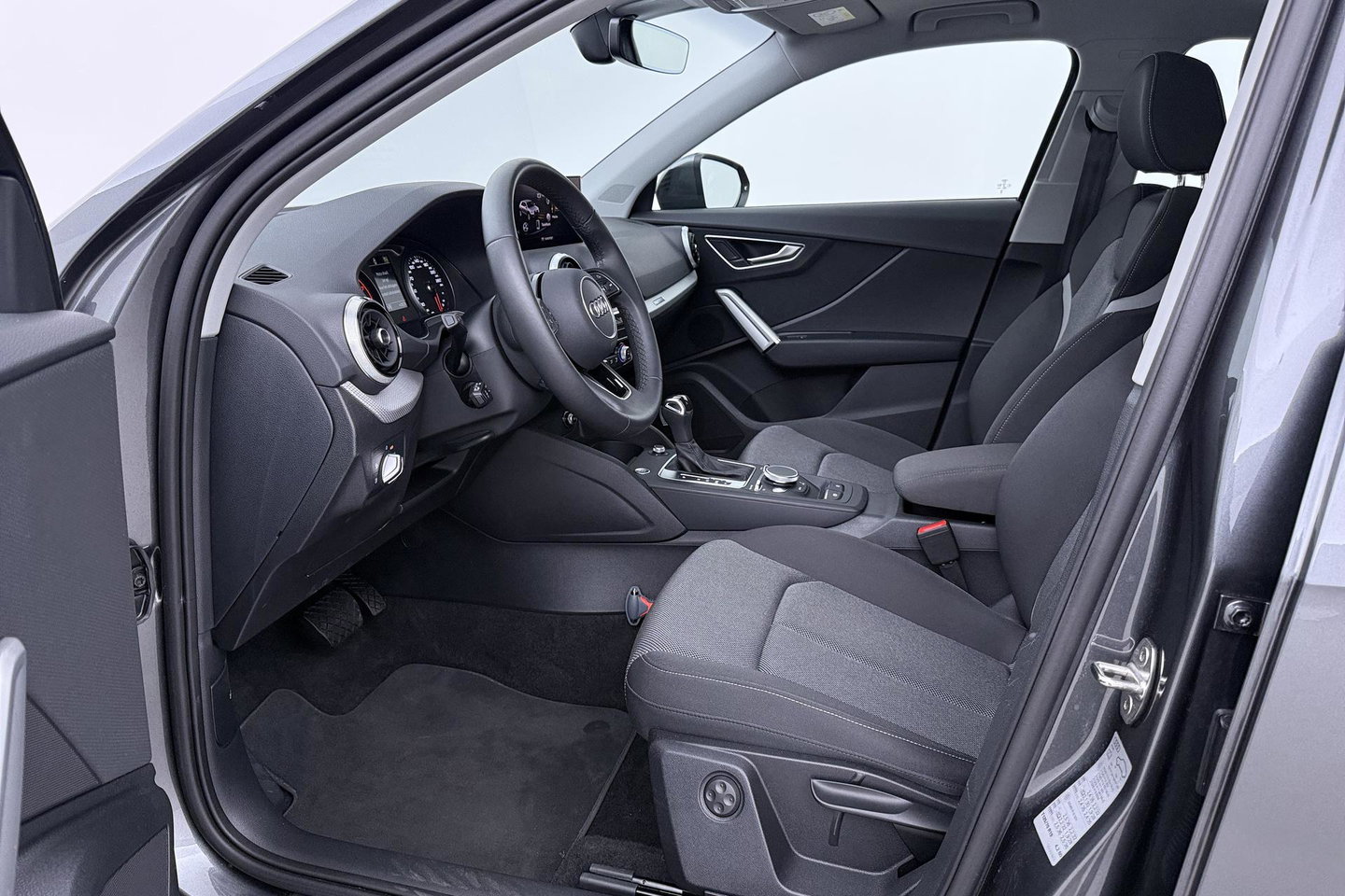 Audi Q2 35 TFSI Edition one | NAP | Panoramadak | ACC | Camera | Automaat | Stoelverwarming | DAB