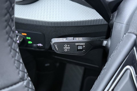 Audi Q2 35 TFSI Edition one | NAP | Panoramadak | ACC | Camera | Automaat | Stoelverwarming | DAB