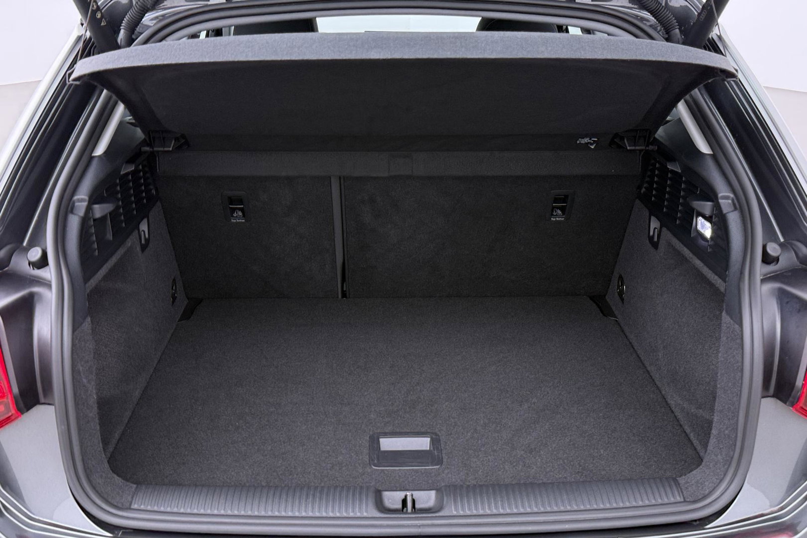 Audi Q2 35 TFSI Edition one | NAP | Panoramadak | ACC | Camera | Automaat | Stoelverwarming | DAB