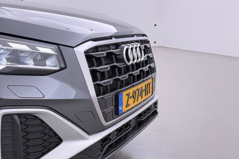 Audi Q2 35 TFSI Edition one | NAP | Panoramadak | ACC | Camera | Automaat | Stoelverwarming | DAB