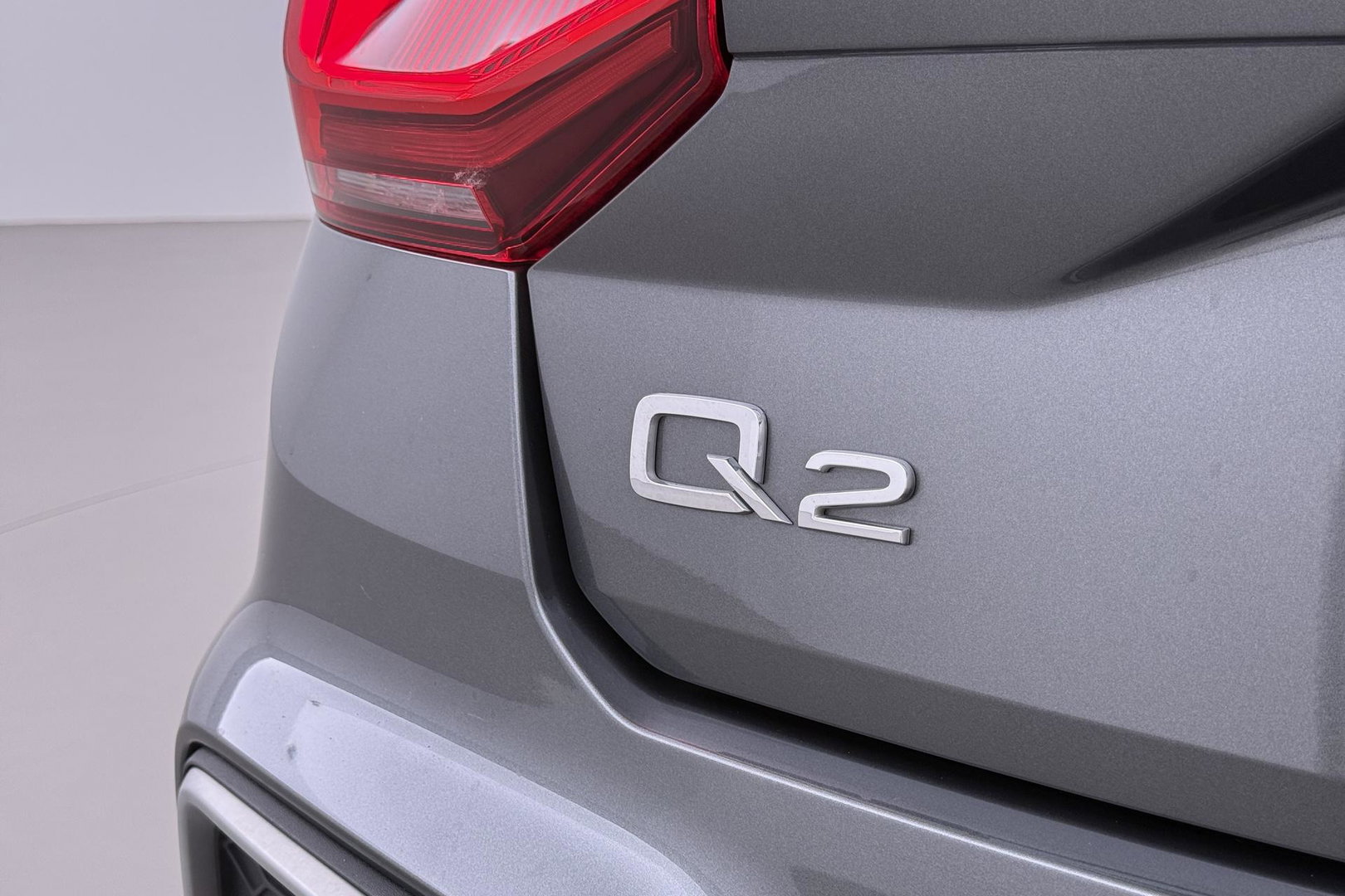 Audi Q2 35 TFSI Edition one | NAP | Panoramadak | ACC | Camera | Automaat | Stoelverwarming | DAB