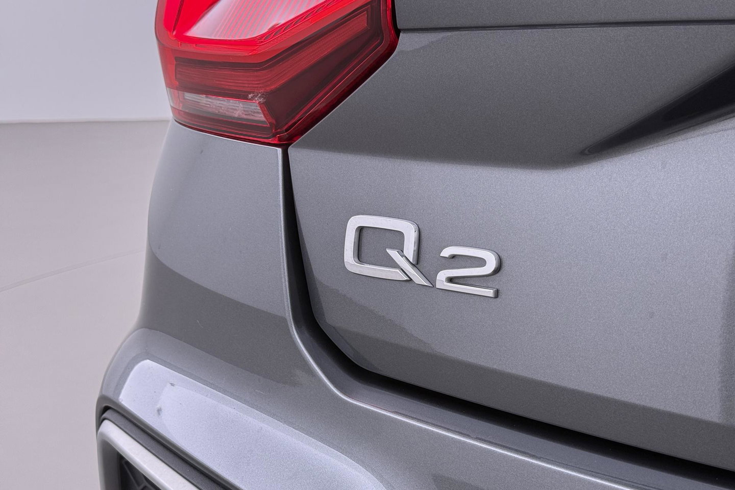 Audi Q2 35 TFSI Edition one | NAP | Panoramadak | ACC | Camera | Automaat | Stoelverwarming | DAB