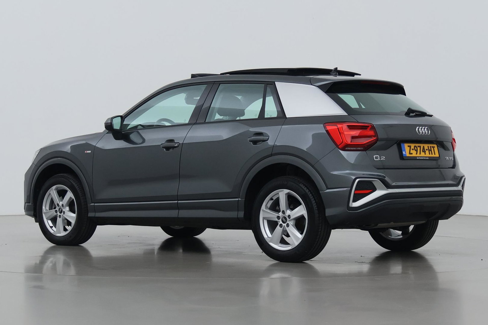Audi Q2 35 TFSI Edition one | NAP | Panoramadak | ACC | Camera | Automaat | Stoelverwarming | DAB