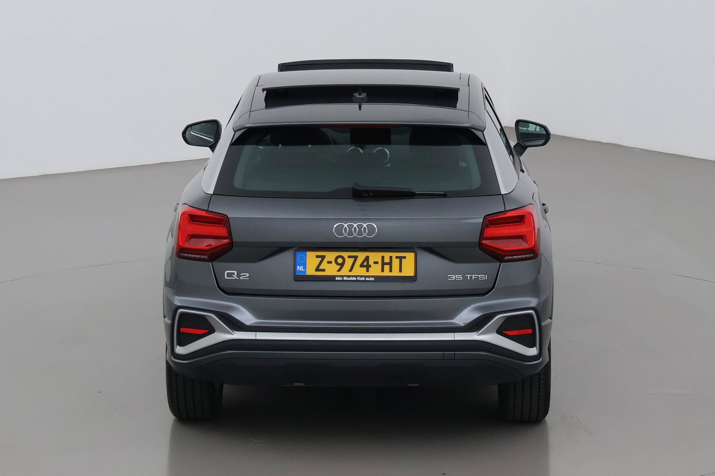 Audi Q2 35 TFSI Edition one | NAP | Panoramadak | ACC | Camera | Automaat | Stoelverwarming | DAB