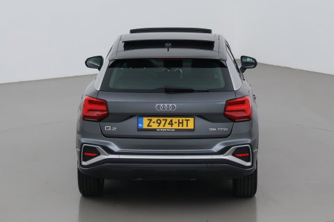 Audi Q2 35 TFSI Edition one | NAP | Panoramadak | ACC | Camera | Automaat | Stoelverwarming | DAB
