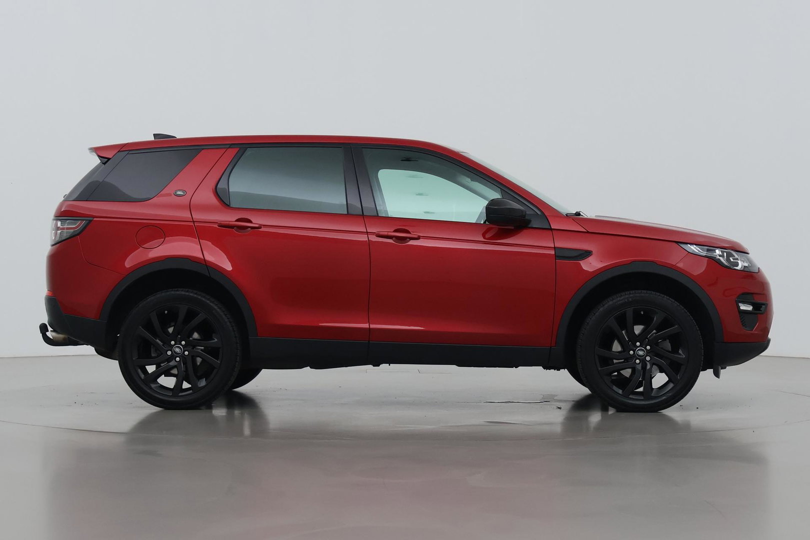 Land Rover Discovery Sport 2.0 TD4 HSE | GRIJS KENTEKEN | MARGE | Trekhaak | Camera | 20 Inch | Bi-Xenon | Stoelverwarming