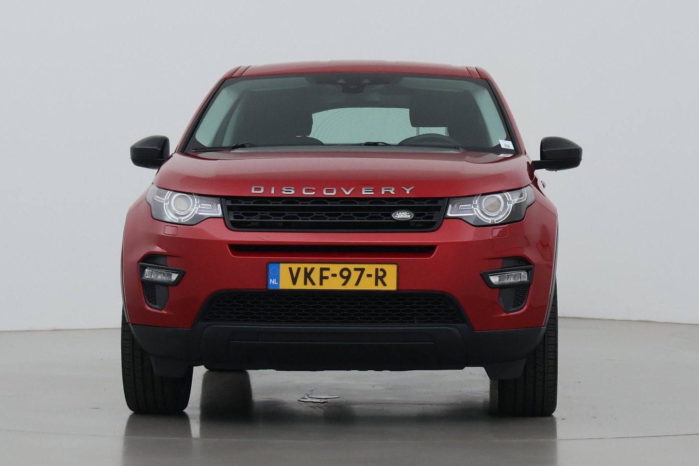 Land Rover Discovery Sport 2.0 TD4 HSE | GRIJS KENTEKEN | MARGE | Trekhaak | Camera | 20 Inch | Bi-Xenon | Stoelverwarming