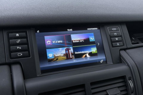 Land Rover Discovery Sport 2.0 TD4 HSE | GRIJS KENTEKEN | MARGE | Trekhaak | Camera | 20 Inch | Bi-Xenon | Stoelverwarming