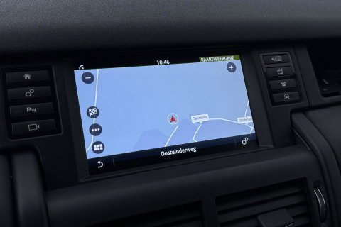 Land Rover Discovery Sport 2.0 TD4 HSE | GRIJS KENTEKEN | MARGE | Trekhaak | Camera | 20 Inch | Bi-Xenon | Stoelverwarming