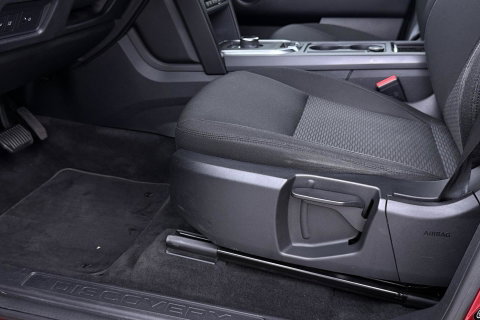 Land Rover Discovery Sport 2.0 TD4 HSE | GRIJS KENTEKEN | MARGE | Trekhaak | Camera | 20 Inch | Bi-Xenon | Stoelverwarming