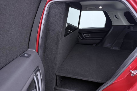 Land Rover Discovery Sport 2.0 TD4 HSE | GRIJS KENTEKEN | MARGE | Trekhaak | Camera | 20 Inch | Bi-Xenon | Stoelverwarming